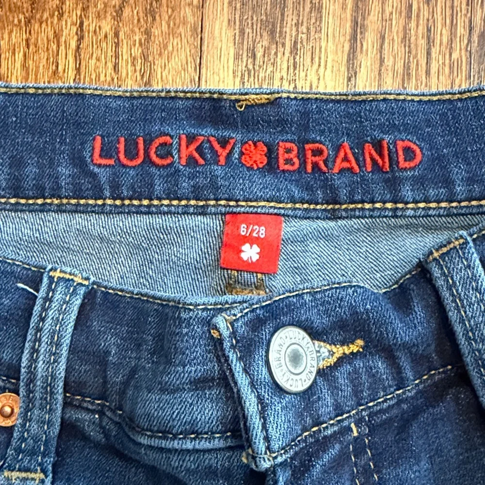 Lucky Brand- Oh Lucky You! Women's Denim Shorts Sz 6 - Picture 2 of 4